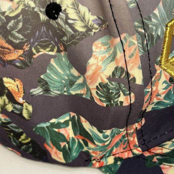 Carbon Elements Snapback Hat/ Cap Diamond 99 Embroided Gold White Adjustable - Picture 16 of 16